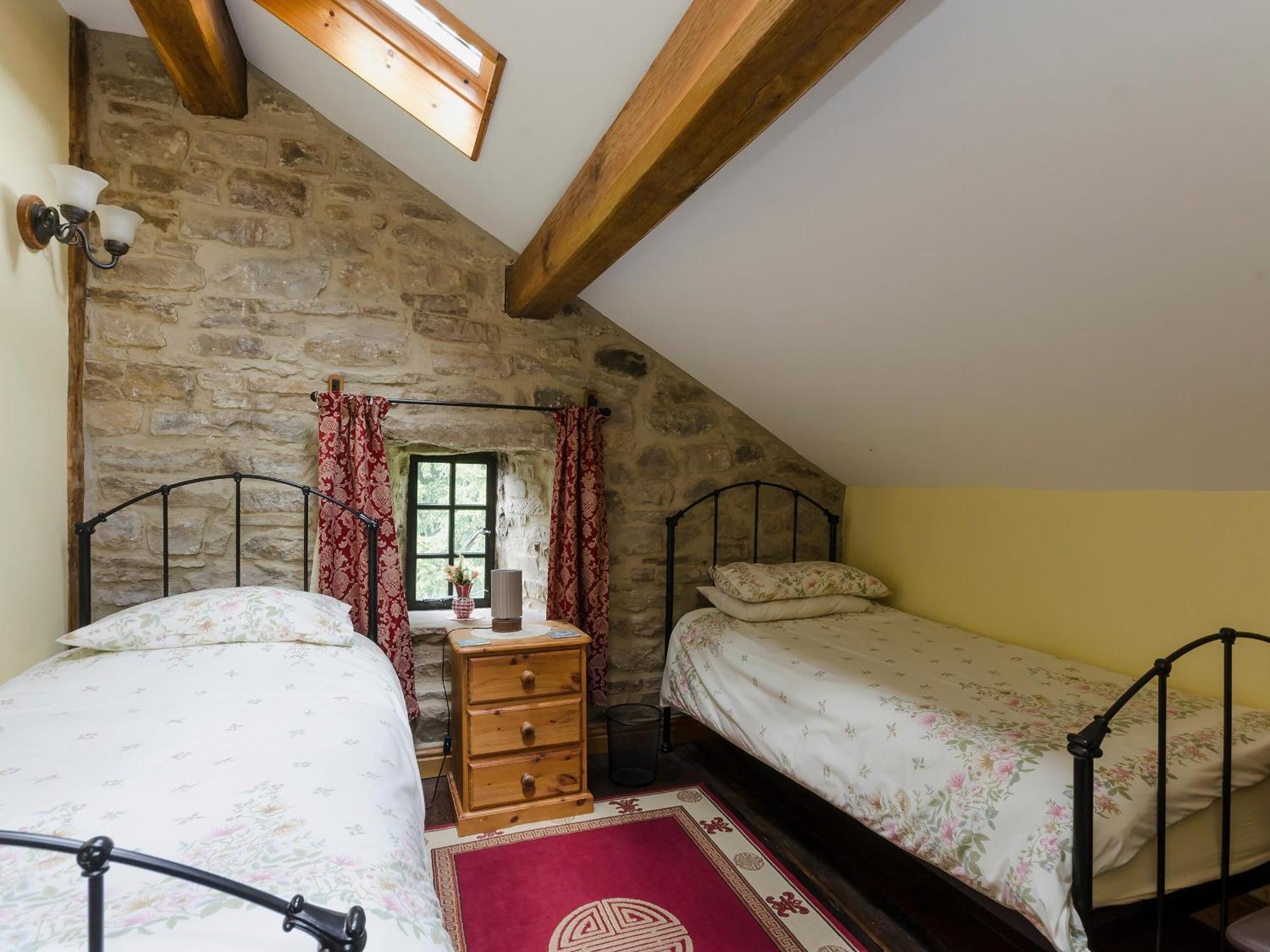 Highbury Cottage Hathersage Exterior photo